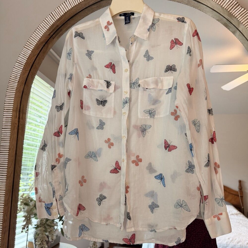 Gap Boyfriend Fit Butterfly Print Button Up Shirt Women’s XS Cotton Sheer Blouse